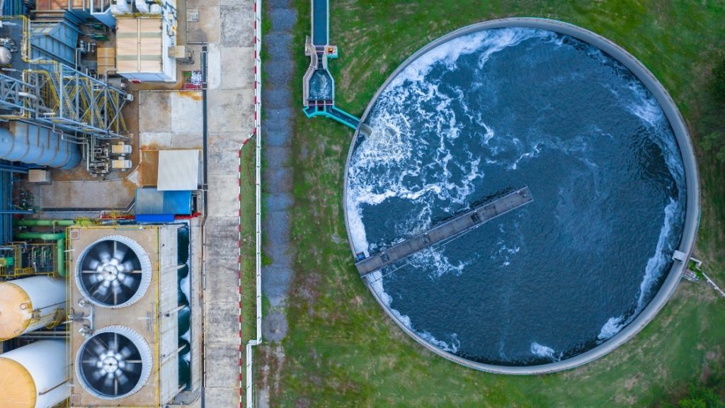 water tank cleaning